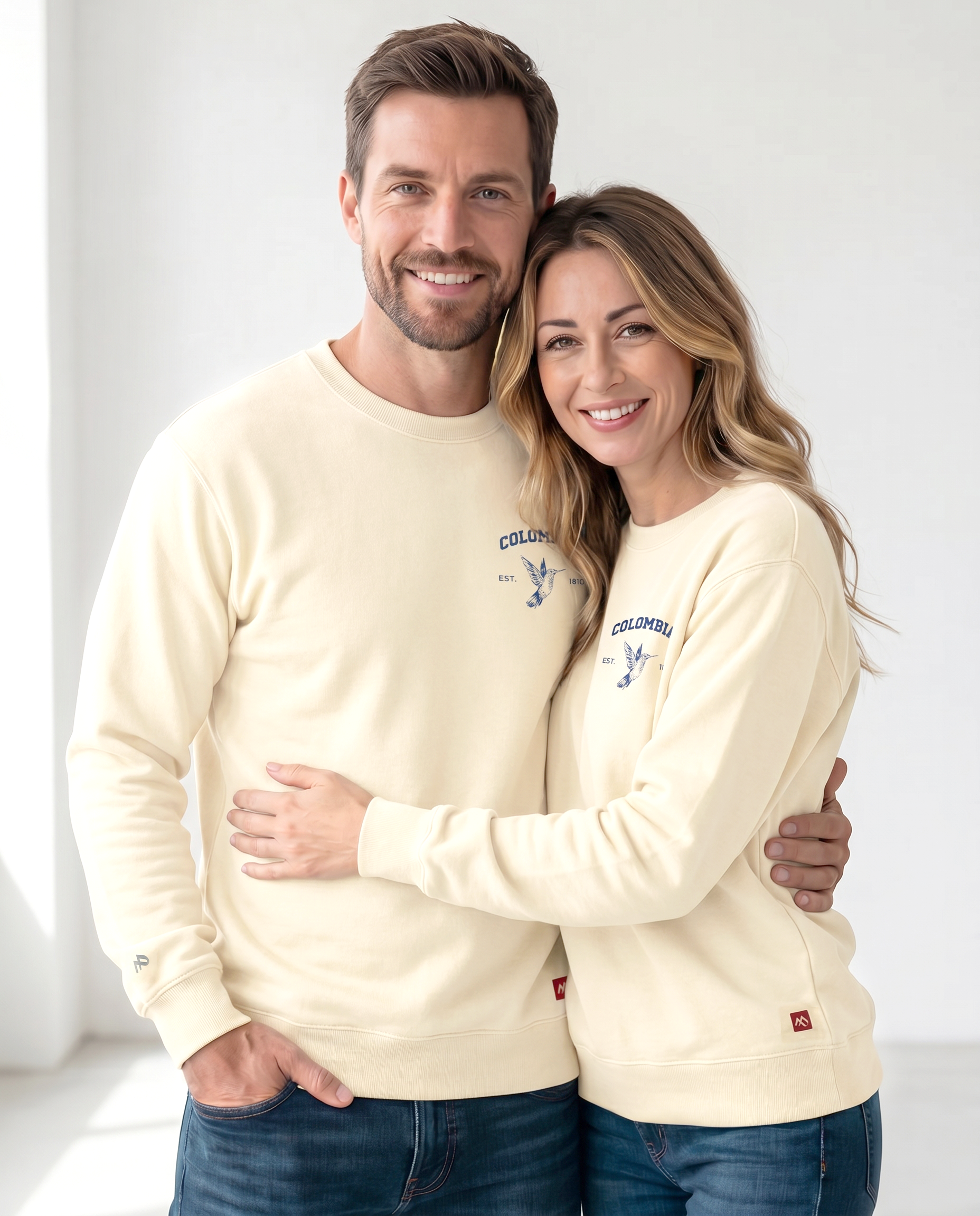 Buzo Unisex Marfil Colibrí Escudo