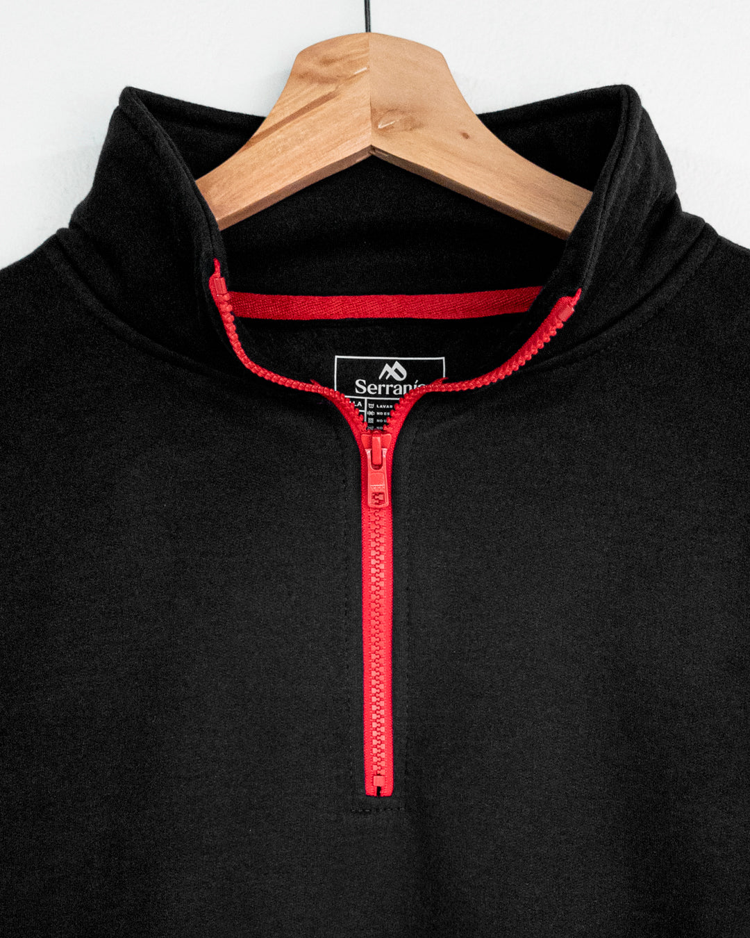 Buzo cuello alto Elite -  Negro